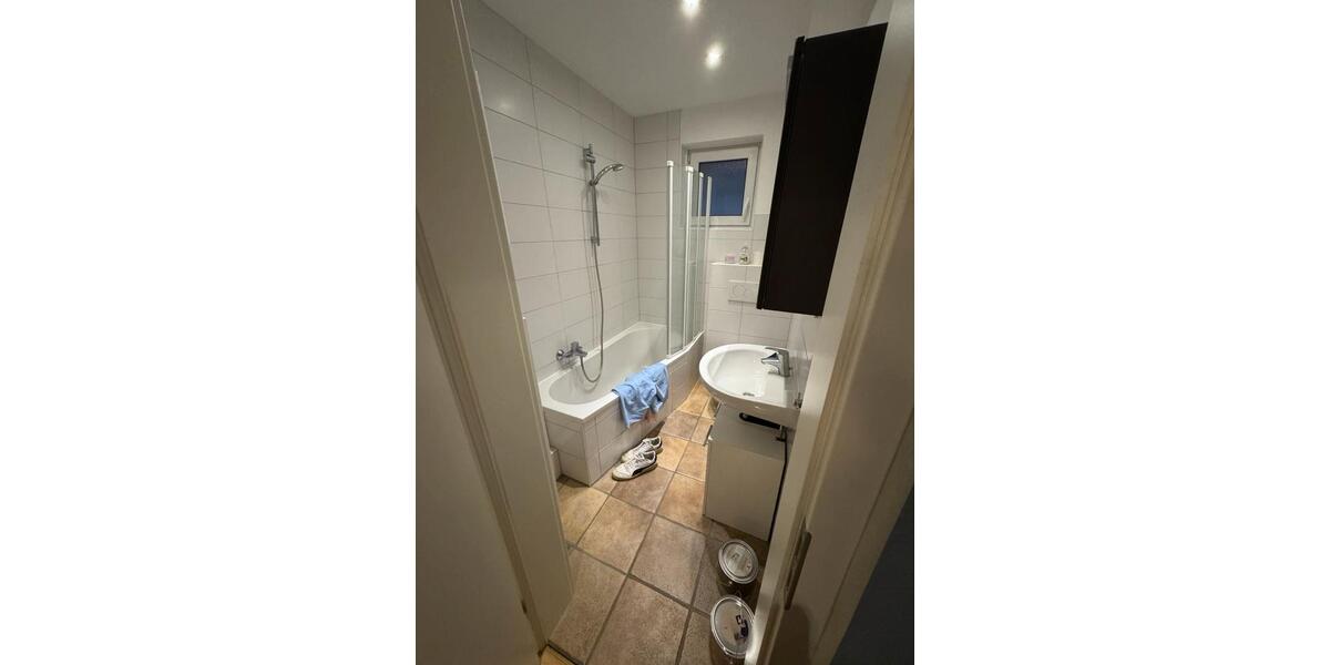 Etagenwohnung Linden - 3 Zimmer, 85 m&sup2;, 950&euro; | Angebot:25613831