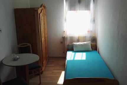 Wohnen auf Zeit Billigheim - 1 Zimmer, 15 m&sup2;, 290&euro; | Angebot:25989582