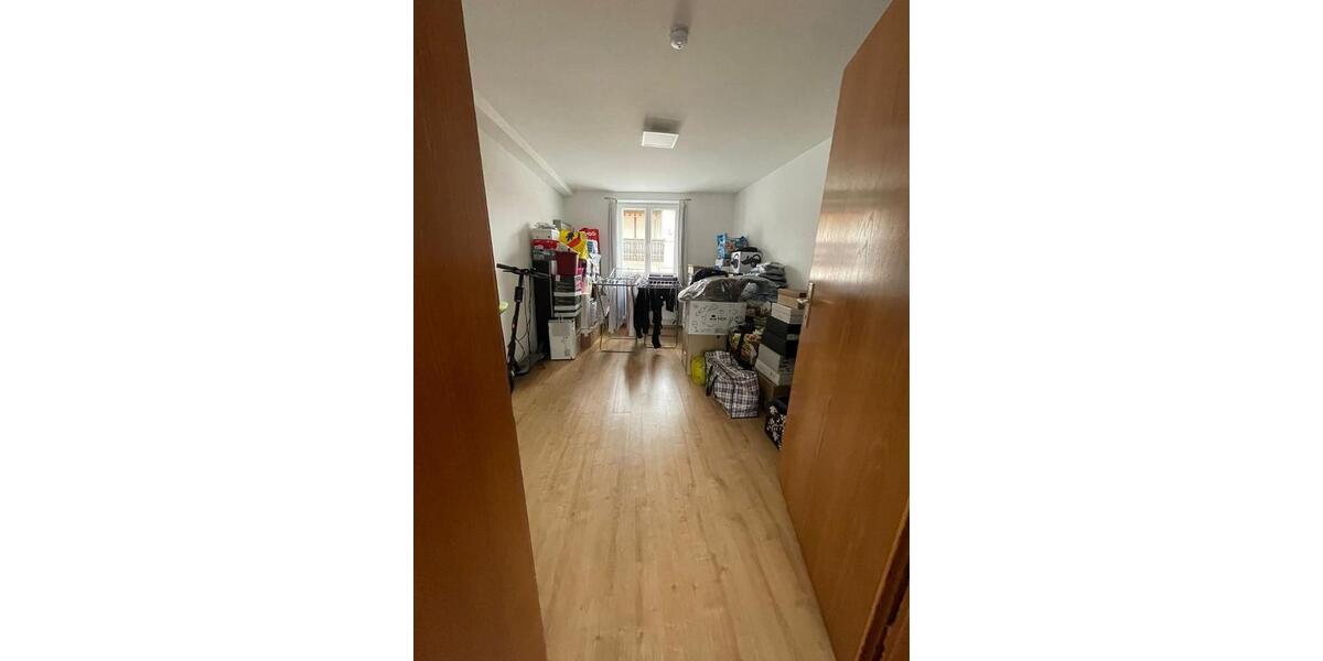 3-Zimmer Nichtraucher-Mietwohnung mit Balkon in Oettingen 3 zimmer