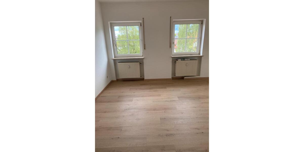 Dachgeschoßwohnung Kaufbeuren - 4 Zimmer, 115 m&sup2;, 1.150&euro; | Angebot:26618031