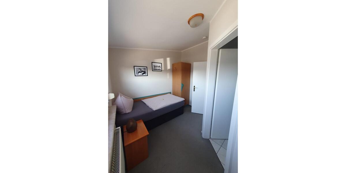 Wohnen auf Zeit Schwerin Friedrichsthal - 4 Zimmer, 85 m&sup2;, 30&euro; | Angebot:14034713