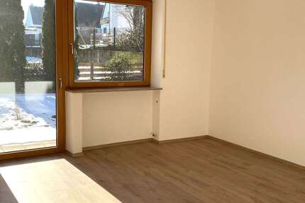 Haus Rottenburg - 6 Zimmer, 230 m&sup2;, 1.300&euro; | Angebot:25286142