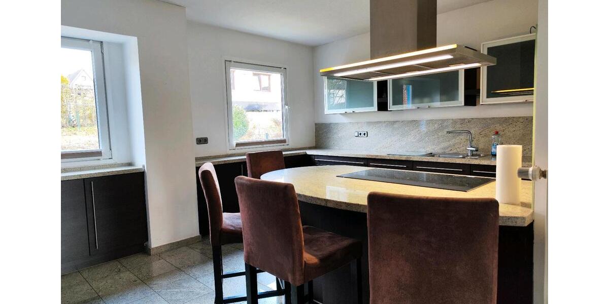 Etagenwohnung Seevetal - 3 Zimmer, 145 m&sup2;, 2.150&euro; | Angebot:26044093