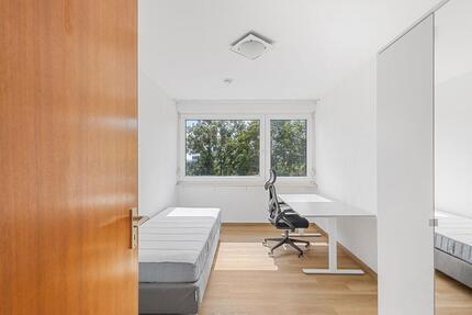 Bright, cozy, partially furnished shared room (12 sqm) 1 zimmer