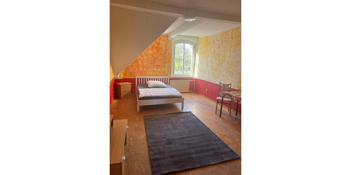 Dachgeschoßwohnung Hohen Neuendorf Borgsdorf - 1 Zimmer, 25 m&sup2;, 20&euro; | Angebot:24703278