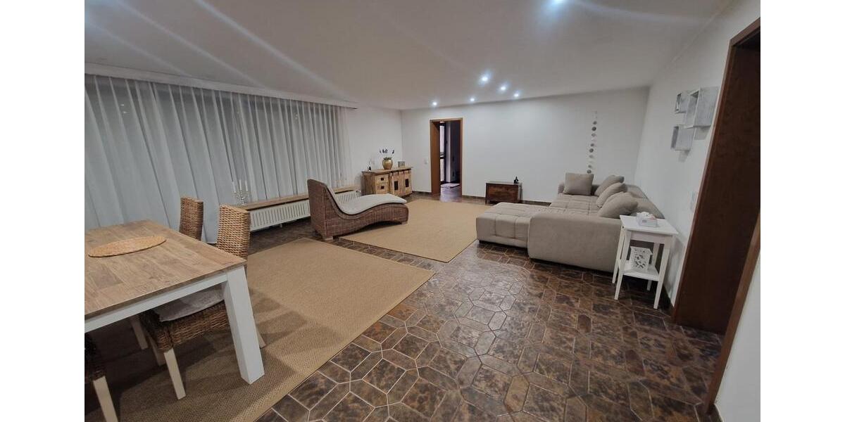 Erdgeschoßwohnung Püttlingen - 4 Zimmer, 108 m&sup2;, 900&euro; | Angebot:26426571