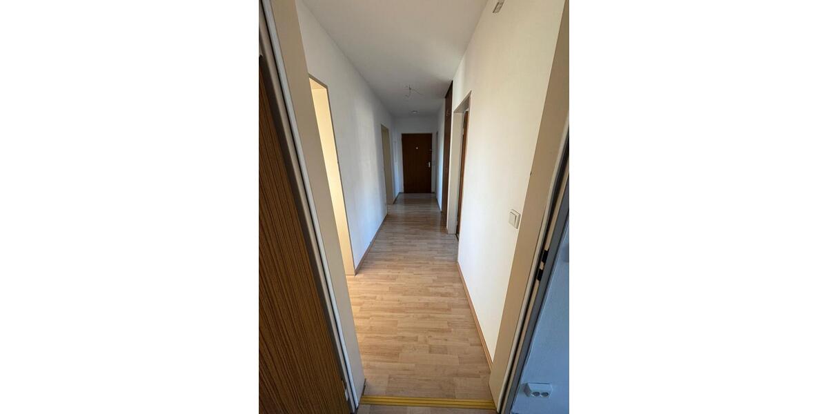 Etagenwohnung Zirndorf - 3 Zimmer, 80 m&sup2;, 895&euro; | Angebot:26294851
