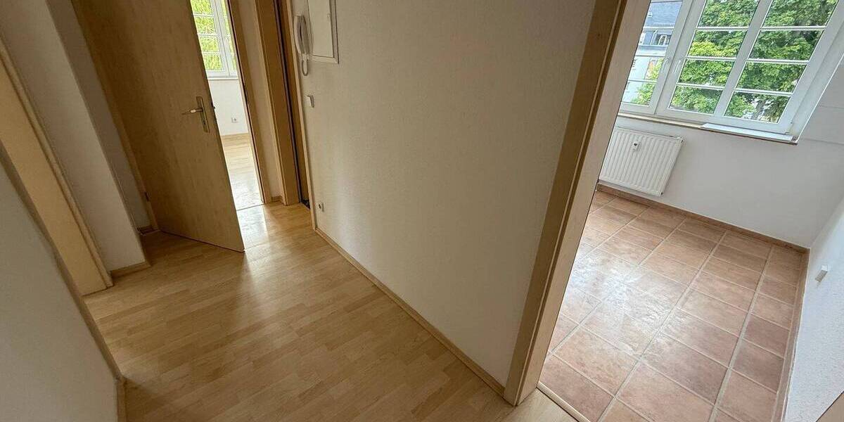 Etagenwohnung Chemnitz Gablenz - 2 Zimmer, 49 m&sup2;, 305&euro; | Angebot:26763886