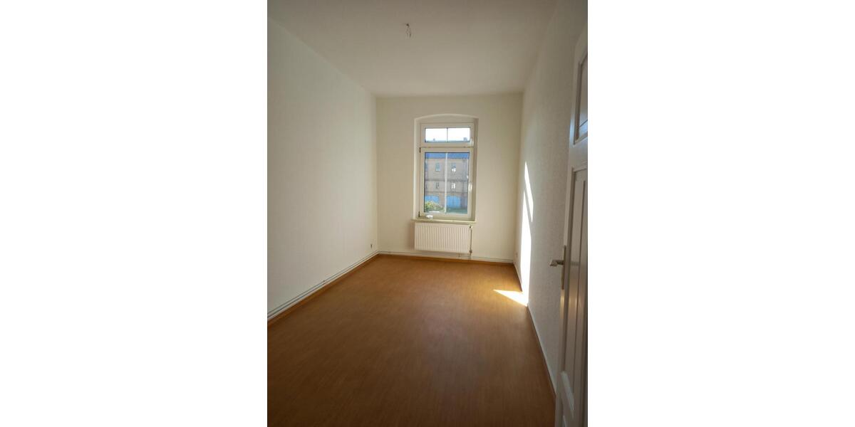 Etagenwohnung Neustrelitz - 3 Zimmer, 78 m&sup2;, 505&euro; | Angebot:26649639