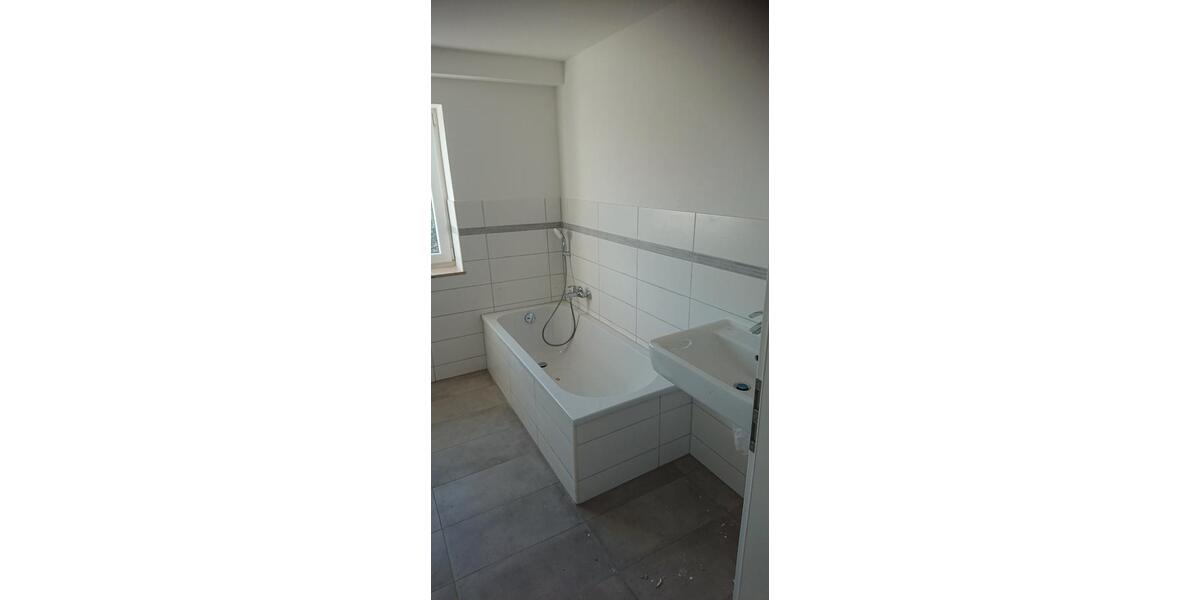 Etagenwohnung Großenhain - 3 Zimmer, 83 m&sup2;, 650&euro; | Angebot:26041886