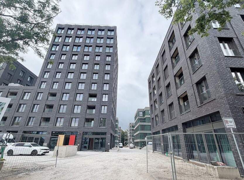 Achtung nur mit WBS!! Neubauwohnung mit Loggia, guter Schnitt, Parkett, Tageslichtbad, Aufzug 3 zimmer