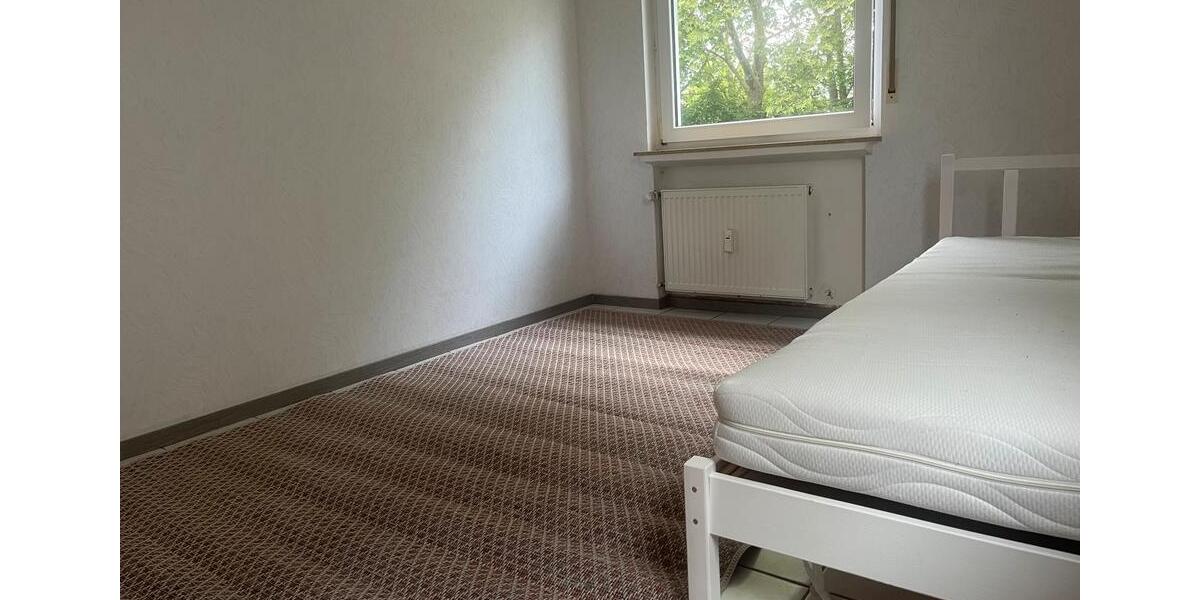 Wohnen auf Zeit Bischofsheim - 4 Zimmer, 92 m&sup2;, 350&euro; | Angebot:26510911