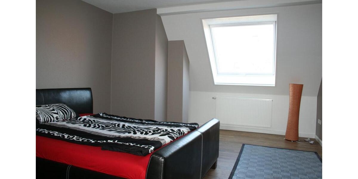 Einfamilienhaus Warburg - 2 Zimmer, 150 m&sup2;, 1.050&euro; | Angebot:25961558