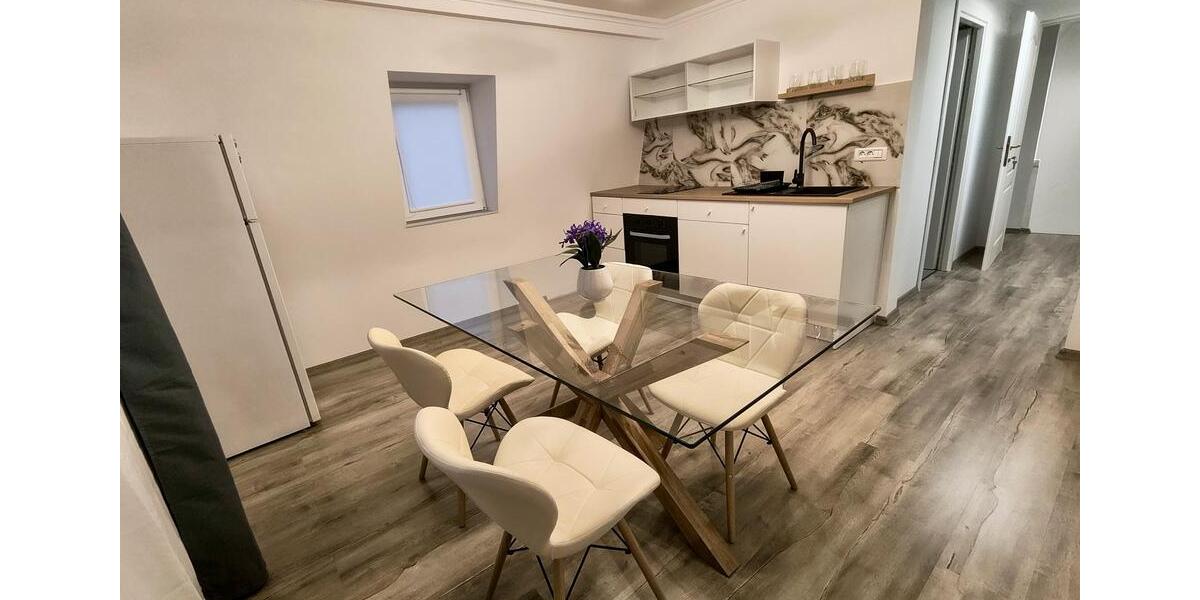 Mehrfamilienhaus, Wohnhaus Pressig - 5 Zimmer, 65 m&sup2;, 500&euro; | Angebot:24742119