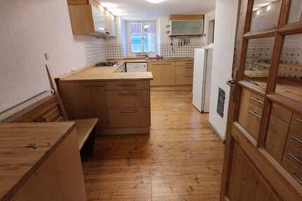 5 Zimmer Altbau-Wohnung in 75045 Wössingen zu vermieten 5 zimmer