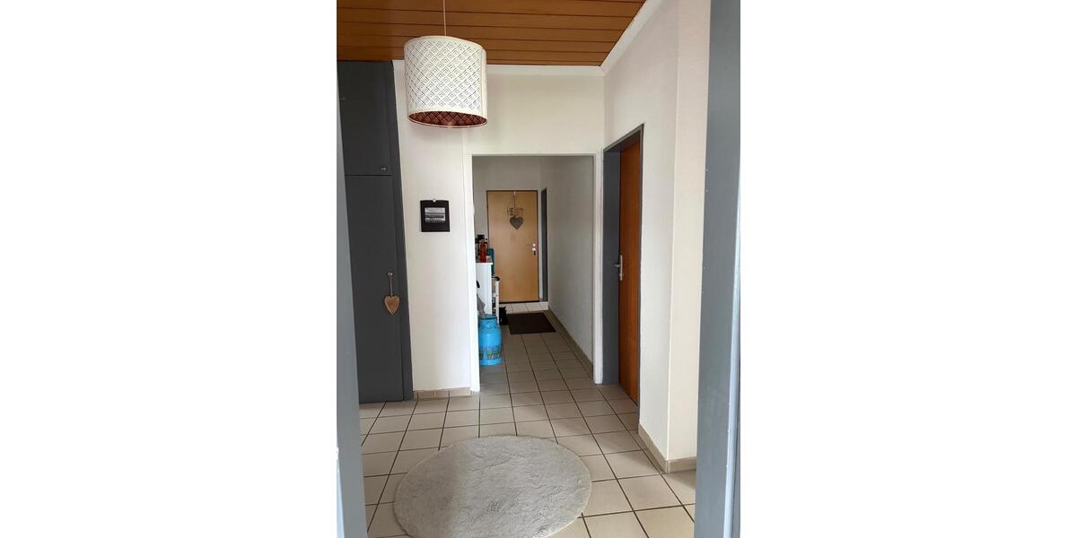 Etagenwohnung Hüllhorst - 4 Zimmer, 90 m&sup2;, 850&euro; | Angebot:26535336