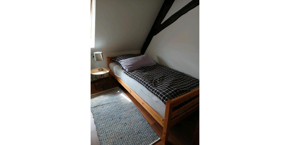 Wohnen auf Zeit Ilbesheim bei Landau in der Pfalz - 9 Zimmer, 300 m&sup2;, 18&euro; | Angebot:25378016