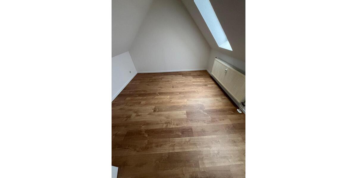 Dachgeschoßwohnung Erfurt Andreasvorstadt - 3 Zimmer, 62 m&sup2;, 560&euro; | Angebot:25366125