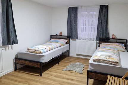 Wohnen auf Zeit Fulda Aschenberg - 5 Zimmer, 120 m&sup2;, 50&euro; | Angebot:25163582