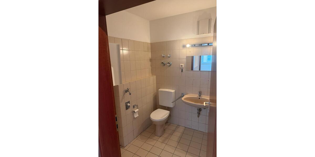 Erdgeschoßwohnung Würzburg Dürrbachau - 1 Zimmer, 63 m&sup2;, 869&euro; | Angebot:25546067