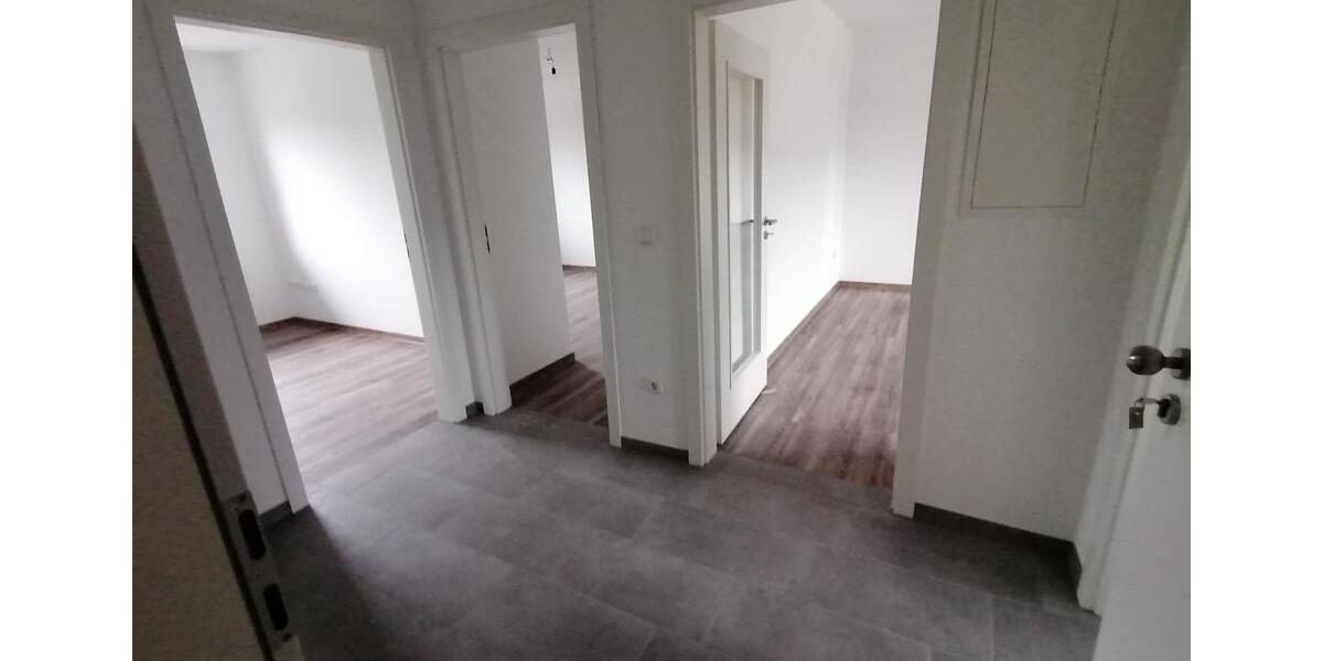 Etagenwohnung Ochsenfurt - 4 Zimmer, 109 m&sup2;, 1.215&euro; | Angebot:25832027