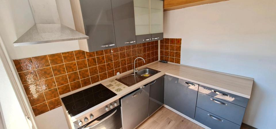 Wohnen auf Zeit Niedernhausen - 6 Zimmer, 160 m&sup2;, 12&euro; | Angebot:26610227