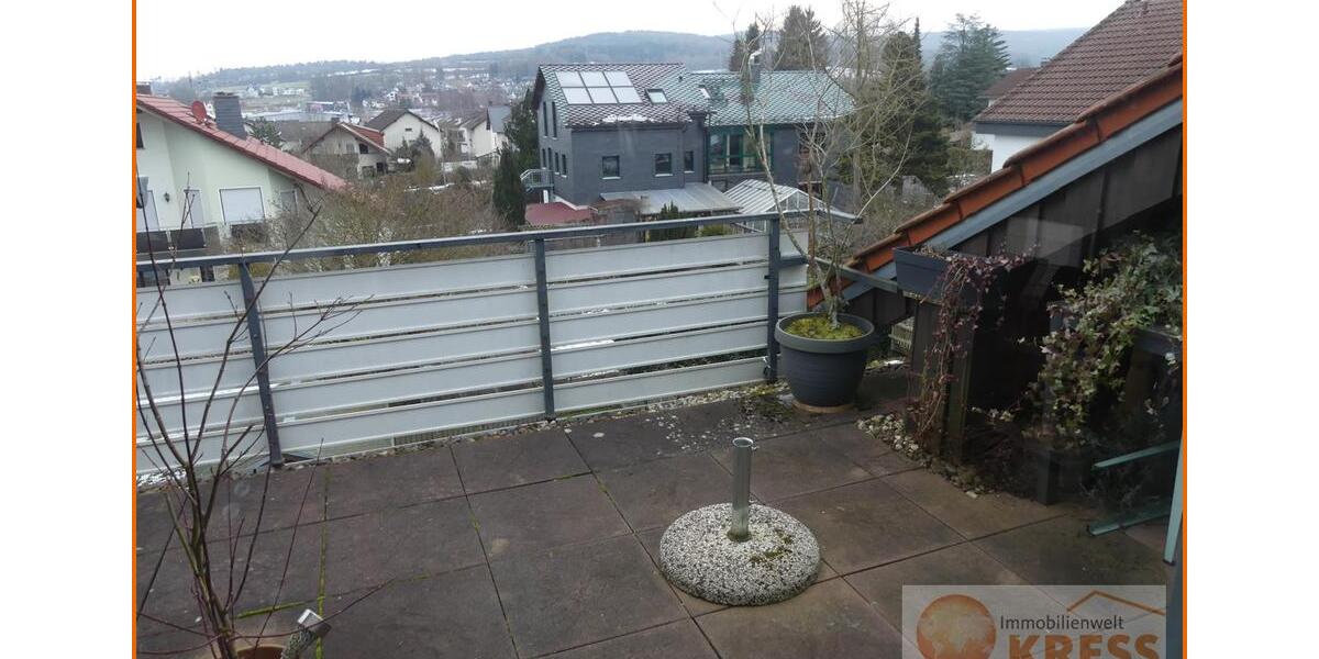 Dachgeschoßwohnung Bad Soden-Salmünster Salmünster - 3 Zimmer, 100 m&sup2;, 610&euro; | Angebot:24765748