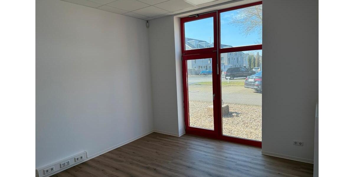 Gewerbeobjekt Bad Driburg - 1.700&euro; | Angebot:25354861