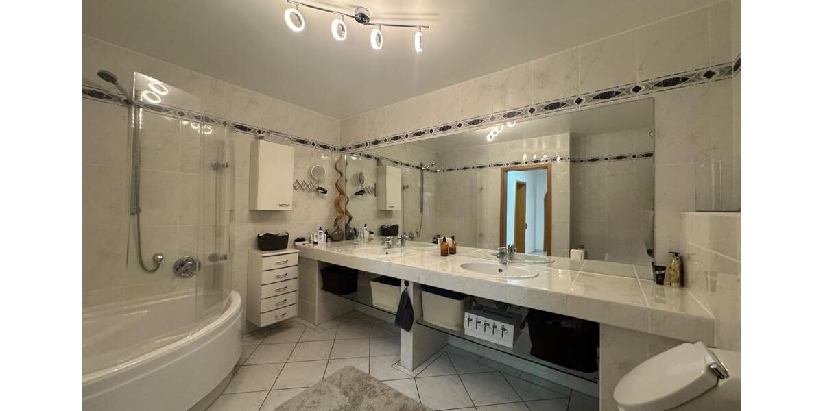 Etagenwohnung Ennepetal - 3 Zimmer, 148 m&sup2;, 1.184&euro; | Angebot:26030140