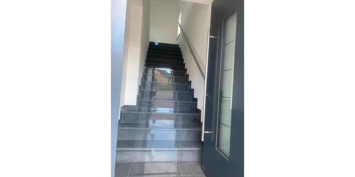 Etagenwohnung Kalletal - 3 Zimmer, 97 m&sup2;, 900&euro; | Angebot:26018203