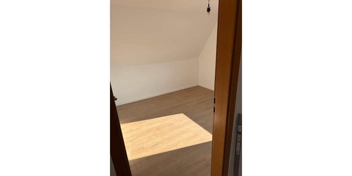 Doppelhaushälfte Weyhe - 4 Zimmer, 110 m&sup2;, 1.400&euro; | Angebot:25049162