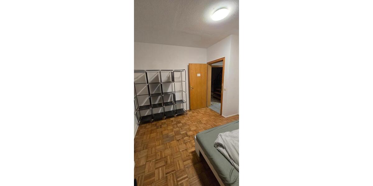 Wohnen auf Zeit Velbert Langenberg - 8 Zimmer, 150 m&sup2;, 500&euro; | Angebot:25550413