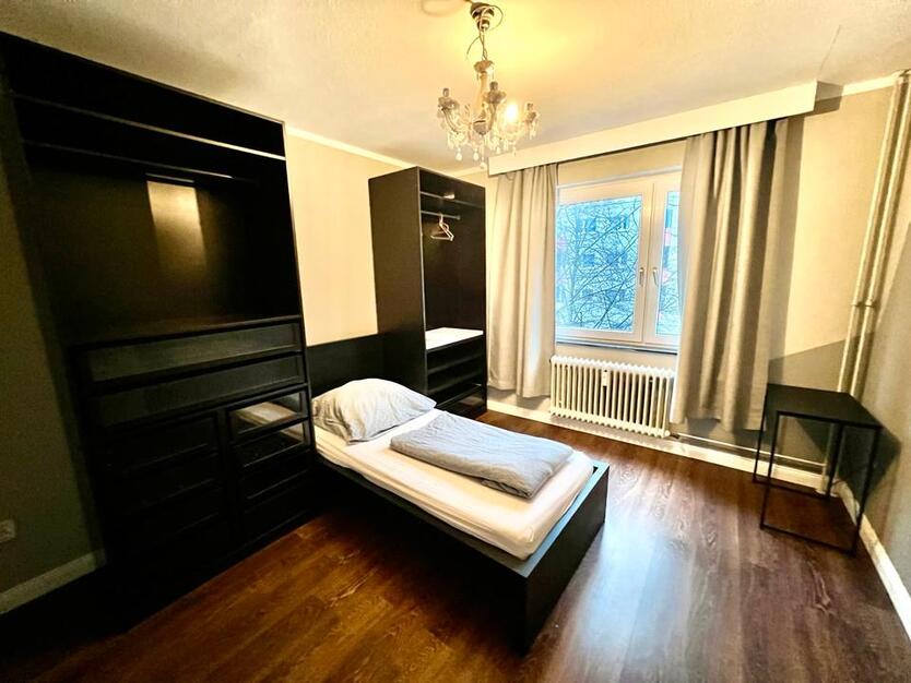 WG Zimmer Wohnung Steilshoop Mitbewohnerin