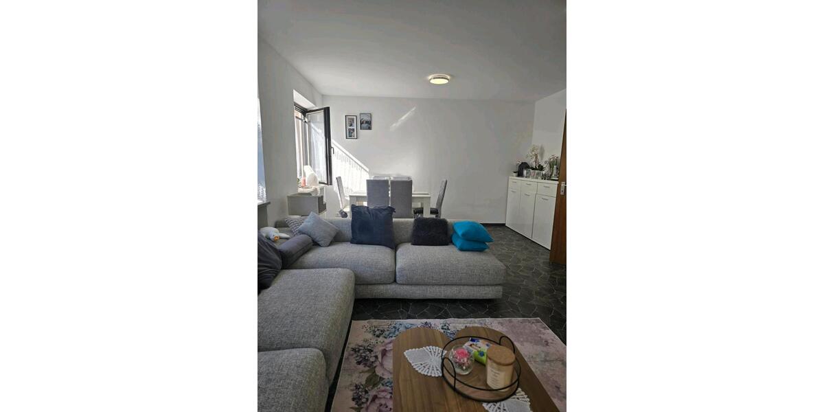 Etagenwohnung Schrobenhausen - 3 Zimmer, 98 m&sup2;, 980&euro; | Angebot:26619031