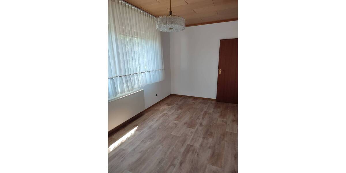 Etagenwohnung Edertal Bringhausen - 3 Zimmer, 95 m&sup2;, 595&euro; | Angebot:25727648