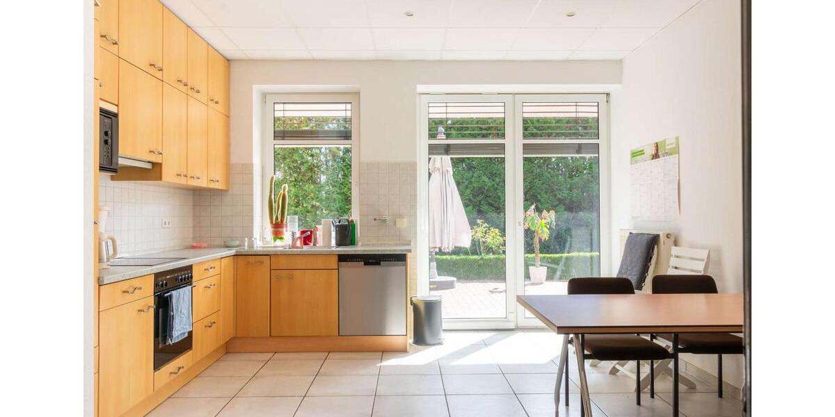 Großzügige Gewerbefläche mit flexibler Raumaufteilung und Wohnoption. Obj. 8989 zimmer