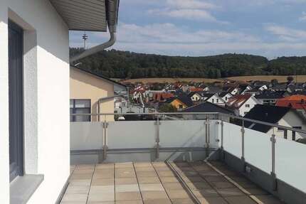 Wohnung Bovenden - 4 Zimmer, 134 m&sup2;, 1.600&euro; | Angebot:25114213