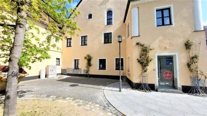 Gewerbeobjekt Weiden in der Oberpfalz Weiden - 5 Zimmer, 320 m&sup2;, 3.800&euro; | Angebot:25673593