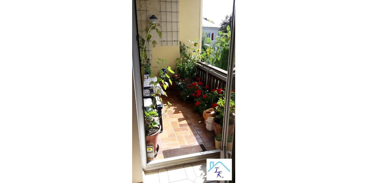 Großzügige und helle Wohnung in Röslau mit Balkon zu vermieten. 4 zimmer