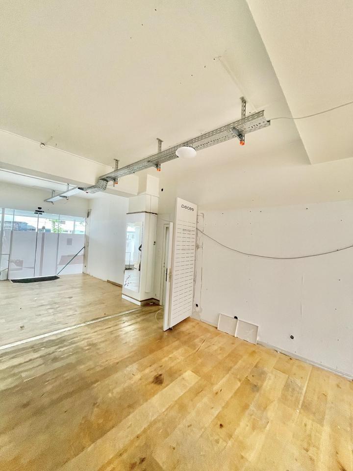 Erstklassige Gewerbefläche in Top-Lage der Fußgängerzone Grevenbroich – Jetzt sichern! zimmer