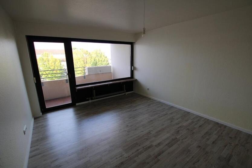 Möblierte 1Z-ETW mit Balkon + Pantryküche, 28m² im 3.OG, in beste zimmer