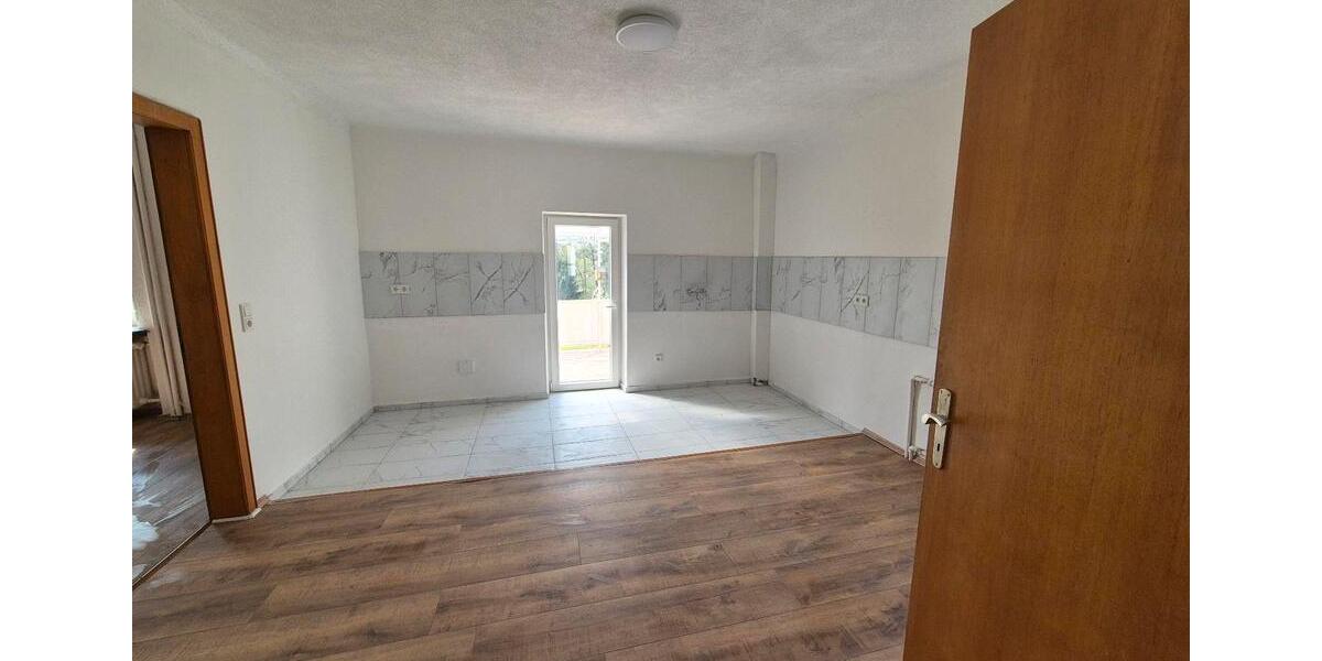 Etagenwohnung Namborn - 5 Zimmer, 140 m&sup2;, 1.150&euro; | Angebot:26187121