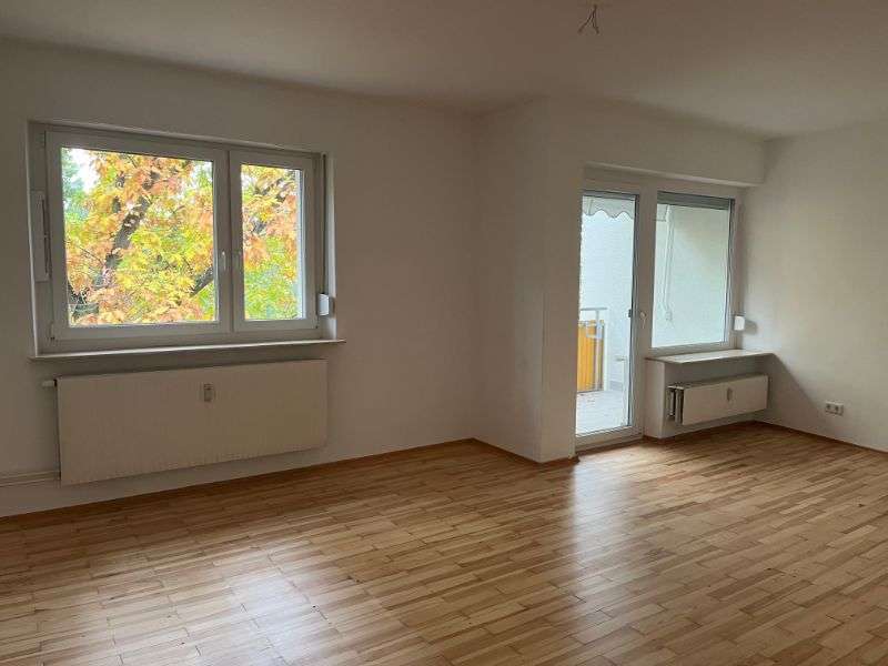 Wohnung zum Mieten in Erlangen 812,38 € 84.8 m² 4 zimmer