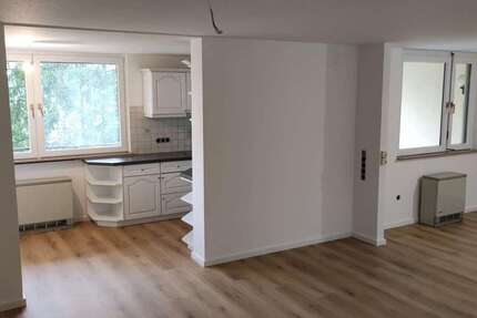 Wohnung Bad Urach - 2.5 Zimmer, 75 m&sup2;, 895&euro; | Angebot:26151477