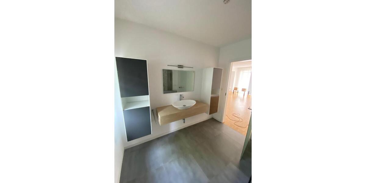 Etagenwohnung Wilnsdorf - 2 Zimmer, 110 m&sup2;, 900&euro; | Angebot:26699817