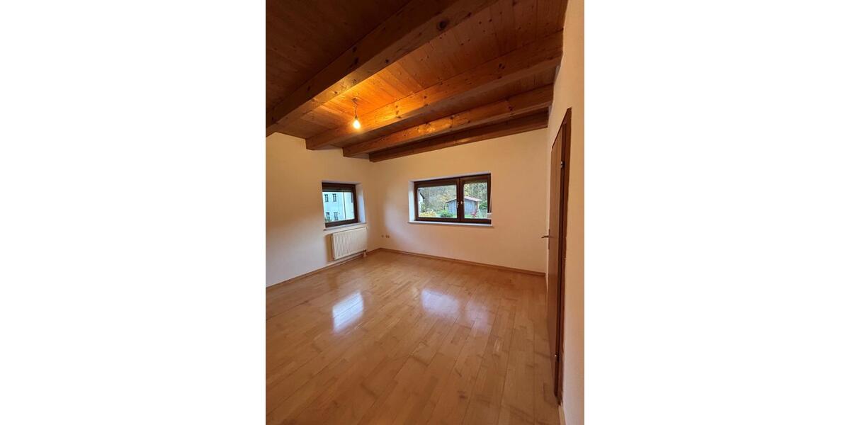 Reihenhaus Dingolfing - 5 Zimmer, 169 m&sup2;, 1.580&euro; | Angebot:24890664