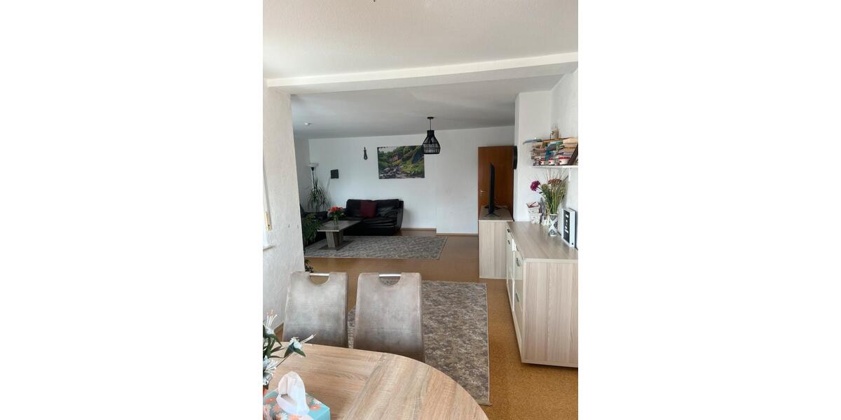 Etagenwohnung Pirmasens Fehrbach - 3 Zimmer, 91 m&sup2;, 700&euro; | Angebot:26120713