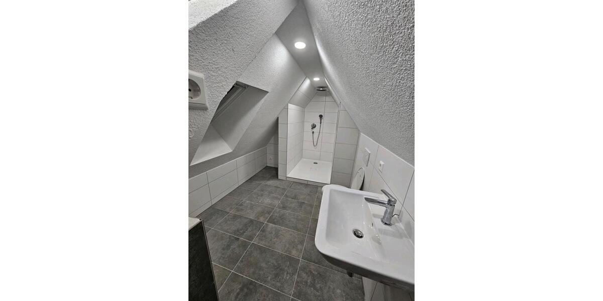 Dachgeschoßwohnung Eislingen (Fils) - 2 Zimmer, 65 m&sup2;, 850&euro; | Angebot:26537282