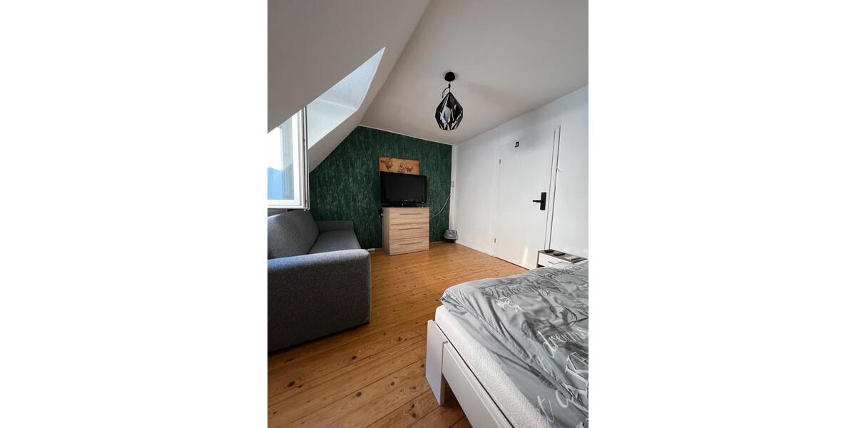 Wohnen auf Zeit Lingen (Ems) Damaschke - 5 Zimmer, 200 m&sup2;, 20&euro; | Angebot:16832197