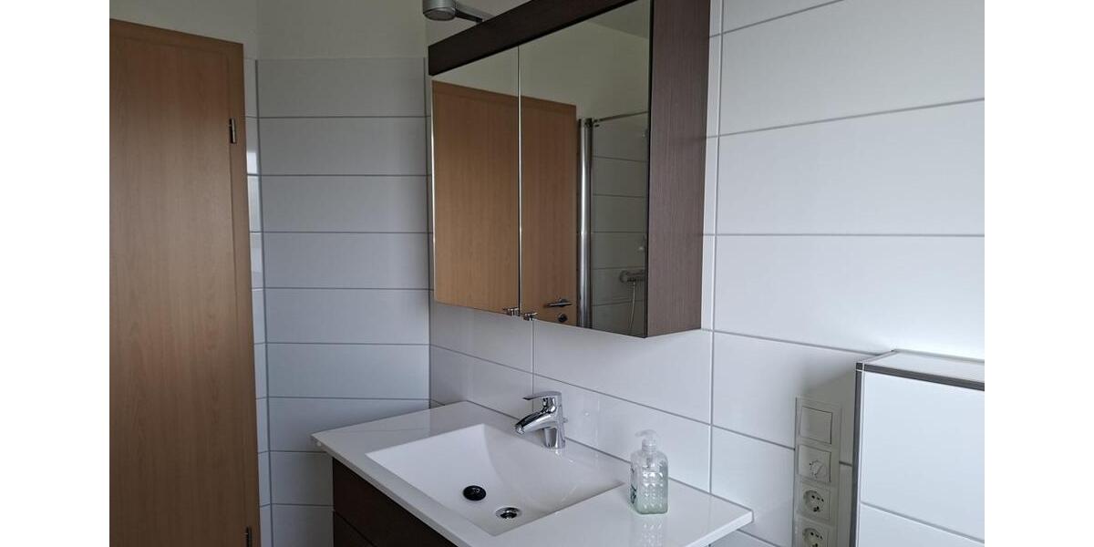 Etagenwohnung Schortens - 3 Zimmer, 90 m&sup2;, 950&euro; | Angebot:26013278